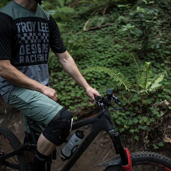 Подборка SKYLINE Troy Lee Designs (США)