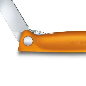 Кухонний ніж Victorinox SwissClassic Foldable Paring 11см закругл.ніс, хвиль.(блістер)