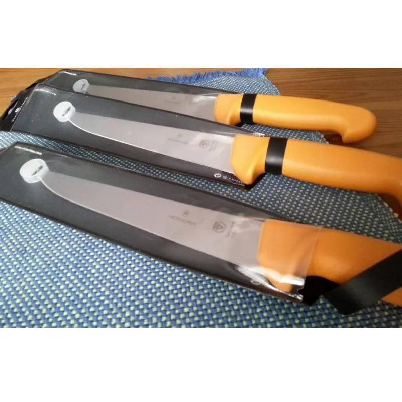 Ніж кухонний Victorinox Swibo Sticking обробний 