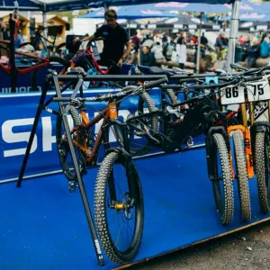 Стойка для "ивентов" Unior Стойка для "ивентов" Unior