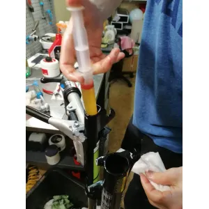 Виделкова та амортизаційна олія 