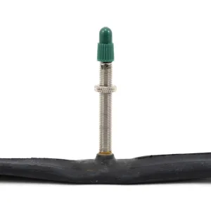 Камера Giant 700x28-32 Threaded PV 32мм резьб