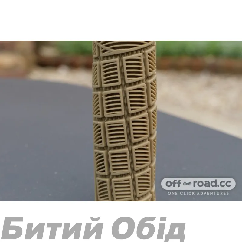 Грипсы ODI Reflex v2.1 Lock-On MTB Closed End 135mm Orange