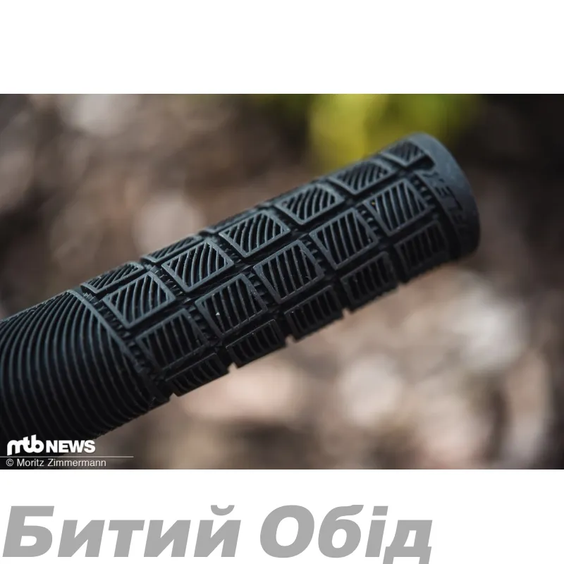 Грипсы ODI Reflex v2.1 Lock-On MTB Closed End 135mm 