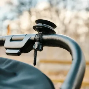 Кріплення телефона на кермо з шарніром FIDLOCK VACUUM handlebar base flex, чорний Кріплення телефона на кермо з шарніром FIDLOCK VACUUM handlebar base flex, чорний