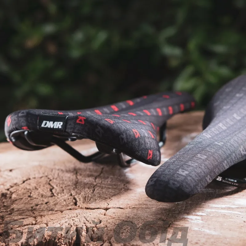 Велосипедное седло DMR SADDLE 25