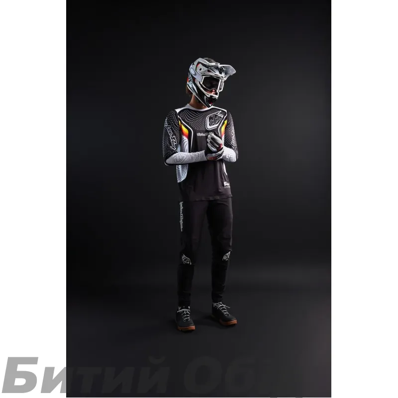 Вело шолом TLD D4 CARBON HELMET; [OPTIC BLACK] 
