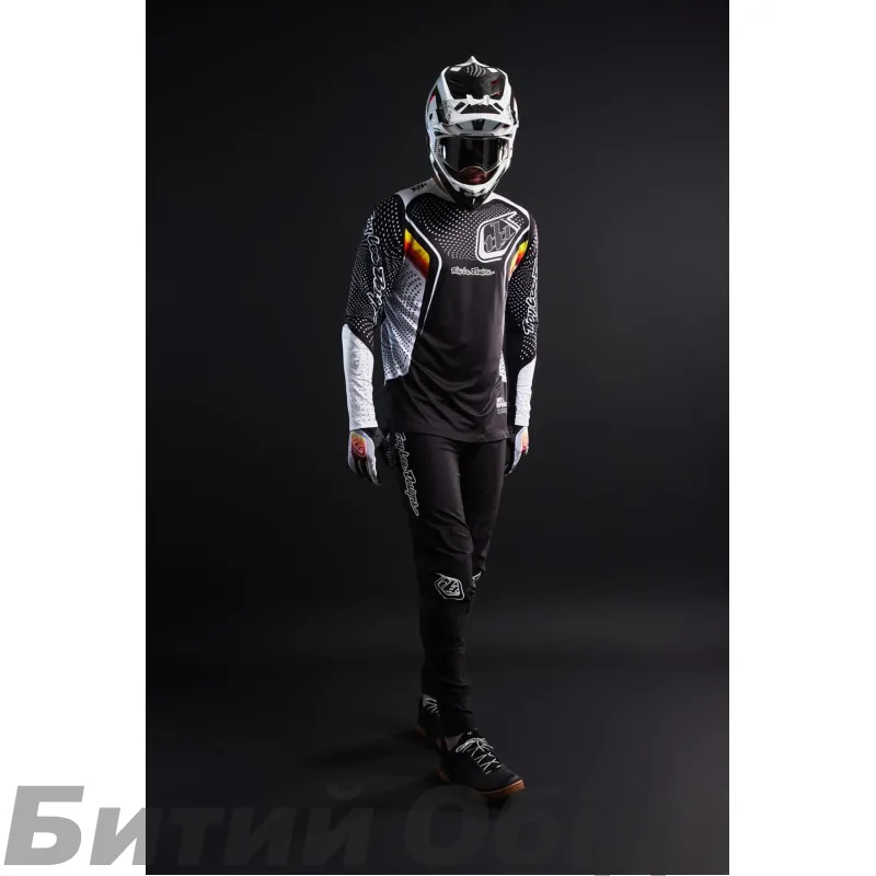 Вело шолом TLD D4 CARBON HELMET; [STEALTH BLACK]