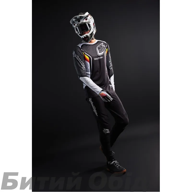 Вело шолом TLD D4 CARBON HELMET; [STEALTH BLACK]