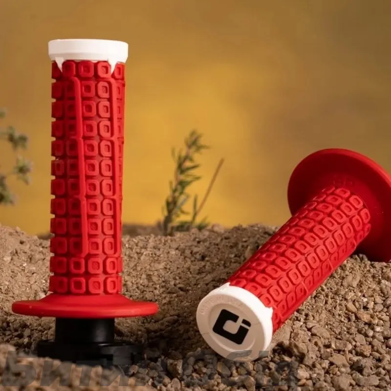 Мото грипсы NOMAD V2 Lock-On Off-Road Grip