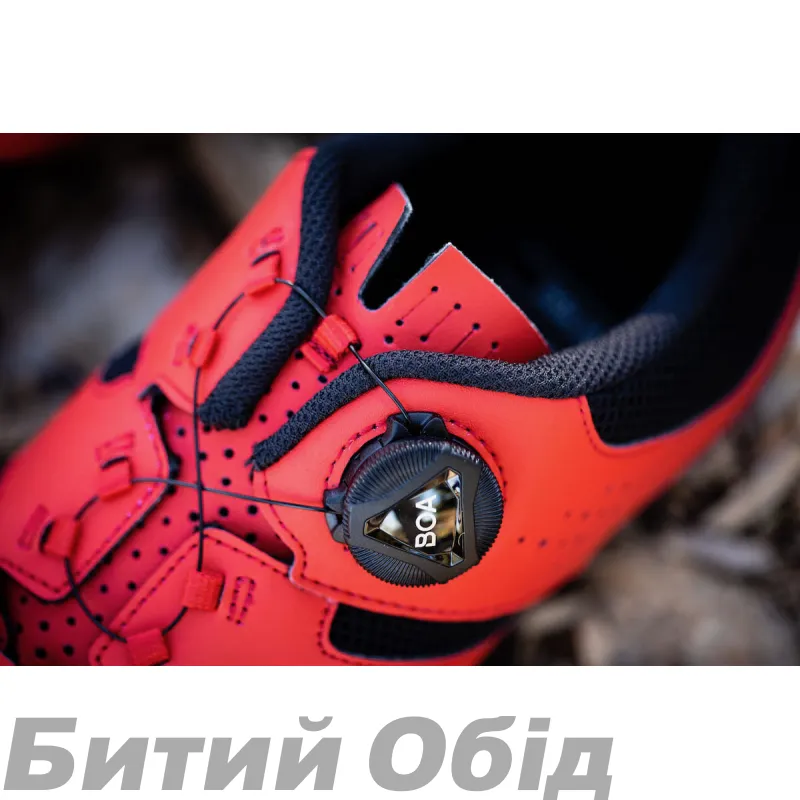 Велосипедні туфлі шосе Giro Savix II яскр.черв 43