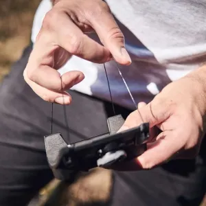 Универсальный коннектор под любую флягу/бутылку FIDLOCK TWIST uni connector, черный