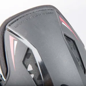 Колінна чашка LEATT Knee cup X-Frame  Колінна чашка LEATT Knee cup X-Frame