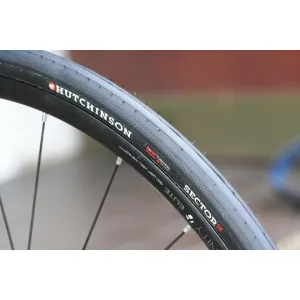 Покрышка Hutchinson SECTOR 700C