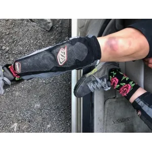 Захист коліна/гомілки TLD KGL5450 Knee/Shin Guards Захист коліна/гомілки TLD KGL5450 Knee/Shin Guards